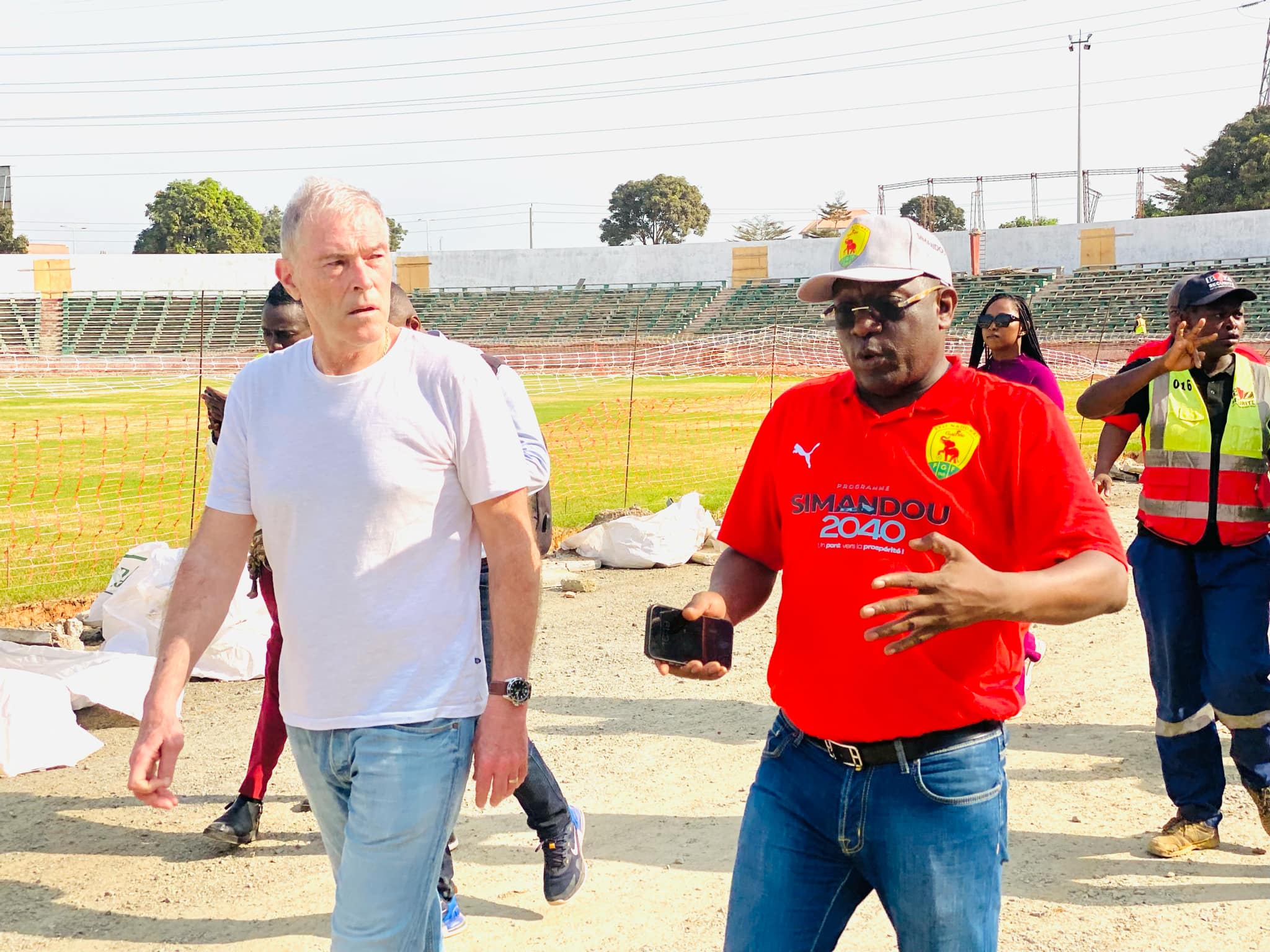 Stade 28 septembre:Le DNAS, le président Bouba Sampil et le sélectionneur national Michel Dussuyer, sur les chantiers!