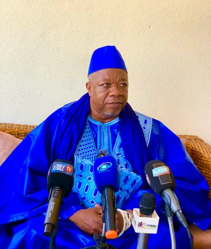 Un religieux au Gl Doumbouya : « Nous ne pouvons pas dormir en paix si Kassory, Dalein, Alpha, Sidya, Aliou Bah et Cie ne sont pas près de leurs familles »