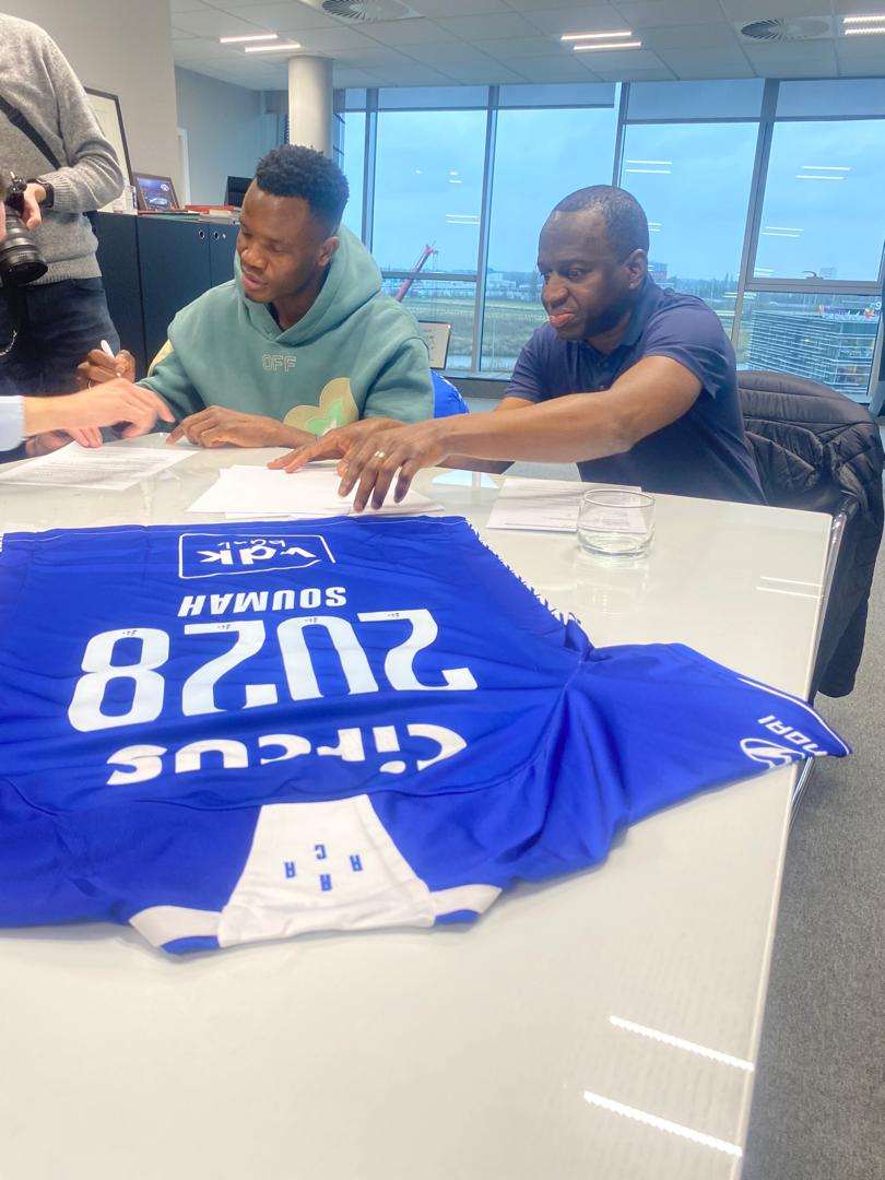 Gantoise-Signature de Mohamed « Piqué » Soumah: La satisfaction et les compliments du directeur sportif du club belge à l’endroit de l’ex-défenseur de l’AS Kaloum!
