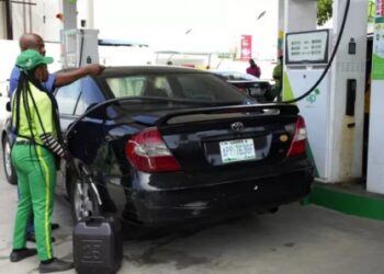 Au Nigeria, la concurrence fait baisser les prix de l’essence
