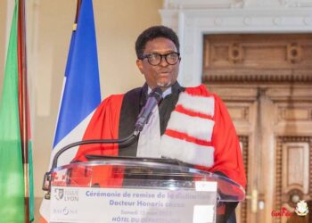École de Commerce de Lyon : le titre de Docteur Honoris Causa décerné à Alpha Bacar Barry…