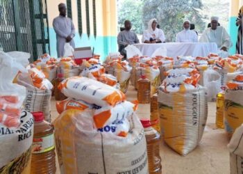 Ramadan : La Banque Islamique de Guinée vole au secours des personnes démunies à travers un don de vivres…