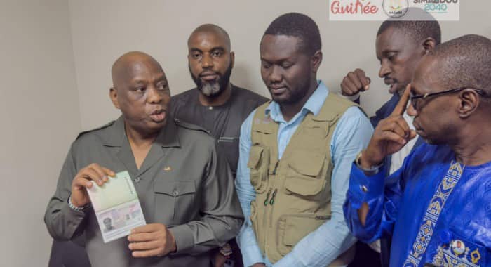 Passeports pour la diaspora : le centre d’impression inauguré à Conakry, une avancée saluée par Morissanda Kouyaté