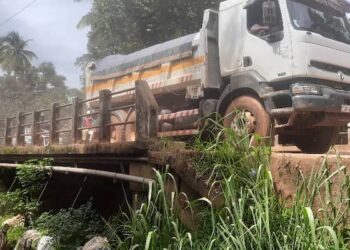 Alerte-Infrastructures: Un pont vital sur le point de céder à Kindia…