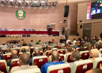 À Abuja, Maada Bio et Touray appellent à transformer la Cédéao