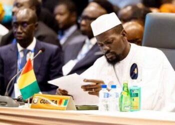 Général Mamady Doumbouya critique la CEDEAO : « Les sanctions ne sont pas la solution »