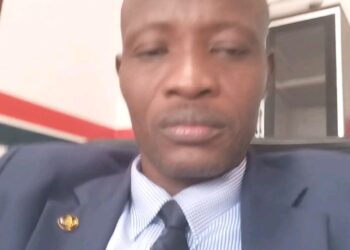 Malgré l’absence de courant, les factures n’ont jamais connu une diminution » : M’Bany Sidibé critique la gestion d’EDG