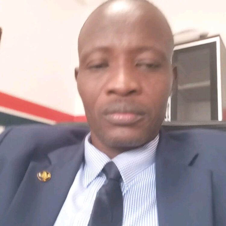 Malgré l’absence de courant, les factures n’ont jamais connu une diminution » : M’Bany Sidibé critique la gestion d’EDG